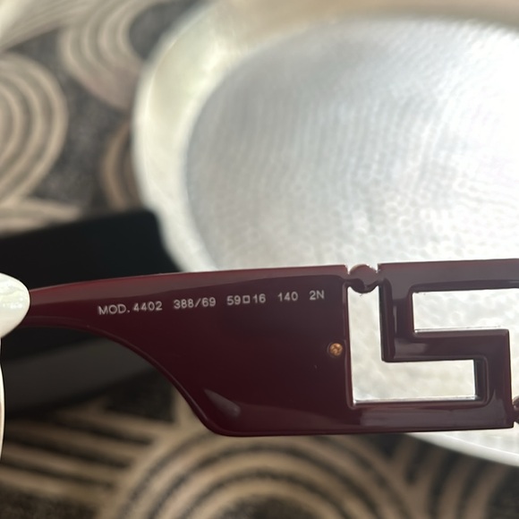 Versace sunglasses red Brand new! - Picture 5 of 8